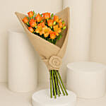 باقة ورود بيبي روز لون برتقالي في غلاف بيج أنيق