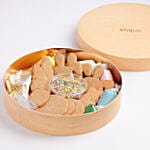 بوكس كوكيز لذيذة مع كريمة ملونة 12 قطعة تصممها حسب ذوقك