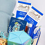 سلة هدية للمريض تحتوي شاي بابونج وعسل وبطانية وكوكيز ومج