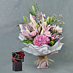 باقة ورد زنبق مشكل زهر مع شوكولاته جوديفا