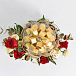 هدية باقة ورد وتمر وشوكولاته في وعاء أنيق