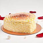 كيك شوكولاتة شكل قلب مغطى بالكريمة اللذيذة حجم واحد كيلو