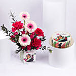 كومبو يوم المرأة الإماراتية | باقة ورد وكيكة