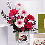 Luxury Emirati Womens Day Flower Arrangement With Cupcake
