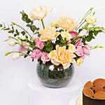 كومبو مزهرية ورود مع كيك تيراميسو