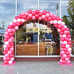 ديكور قوس بالونات وردية