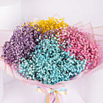 باقة ورد جيبسوفيلا ملونة ف يغلاف بني وببيونة