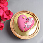 Roses And Smiles Arrangement With Cake