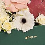 باقة ورد وهاتف سامسونج S25 كحلي 128قيقا