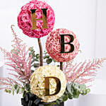 باقة ورد في مزهرية خاصة لعيد الميلاد