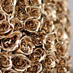 هدية باقة ورد شكل قلب ذهبي