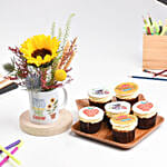 كومبو كب كيك يوم المعلم مع باقة ورد