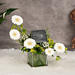 باقة ورد مع ساعة تيتان انالوج نسائية