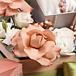 ساعة تيتان راغا نسائية مع صينية ورود