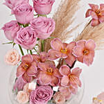 كومبو كيكة ميلاد مع باقة ورود توليب