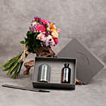 مجموعة معطرة من والاس مع باقة ورد أبدي في فازة فاخرة