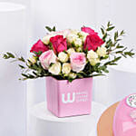 هدية مميزة باقة ورد في فازة مخصصة و كيك 500 غ