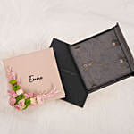 طقم أماليا الذهبي | مجوهرات شيروتي 1881 مع لمسة ورد