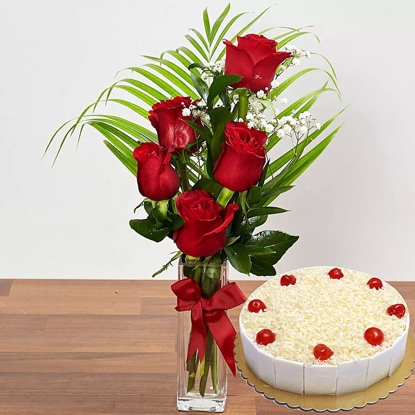 5 Red Roses & White Forest Cake 8 Portions