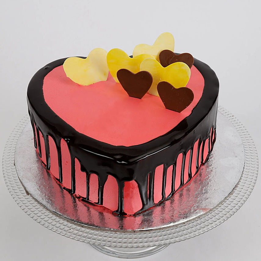 Delicious Hearts Cake 1 Kg
