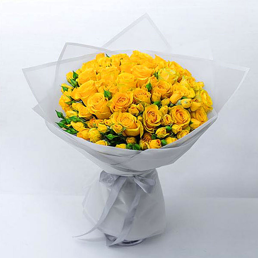 Beautiful Yellow Rose & Spray Rose Bouquet
