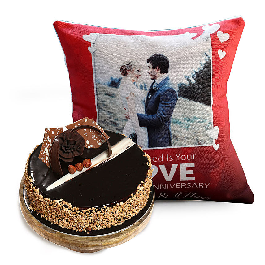 Love Anniversary Cushion And Rose Noir Cake 1 Kg