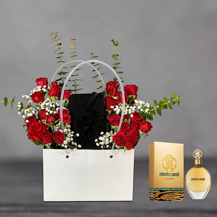 عطر روبرتو كافالي مع بيبي روز