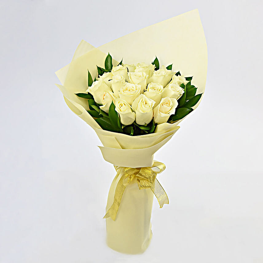 18 Elegant White Roses In Bouqet