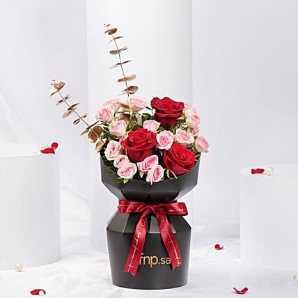 Red N Pink Love Roses Bouquet: Send Flowers to Saudi Arabia