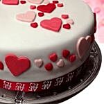 Pretty Love Vanilla Fondant Cake Half Kg
