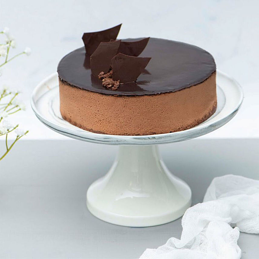 Irresistible Crispy Chocolate Cake