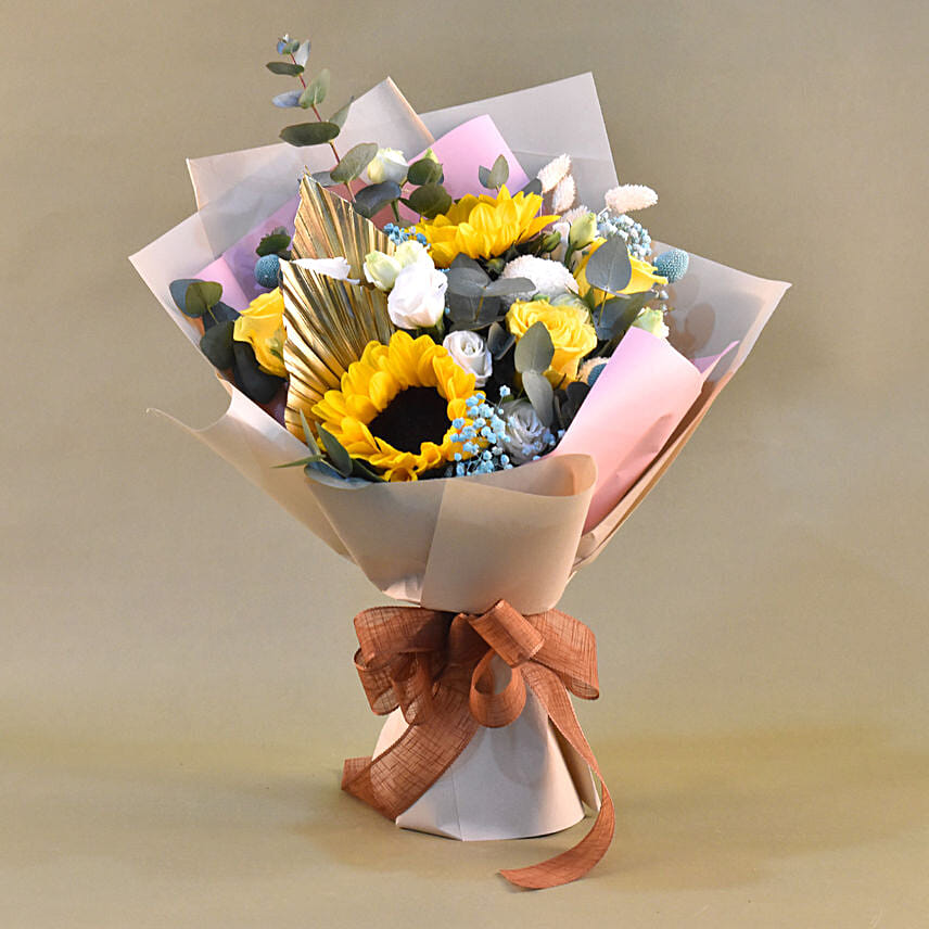 Timeless Mixed Flowers Bouquet