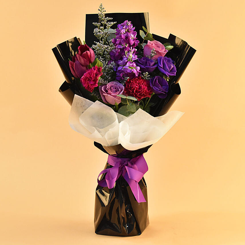 Alluring Mixed Flowers Bouquet