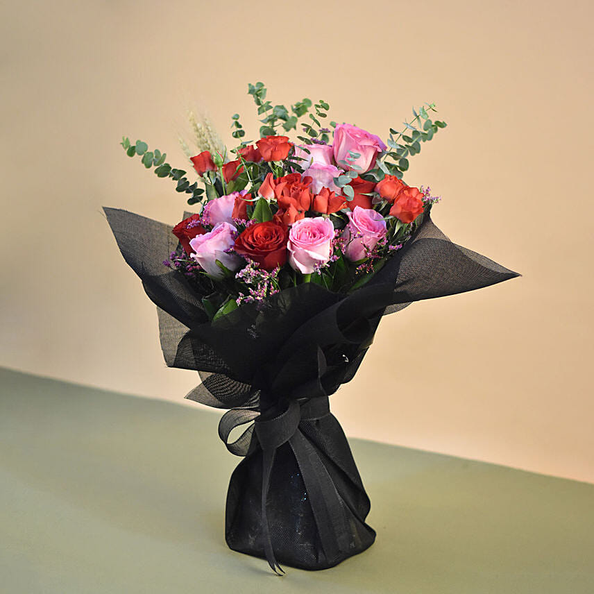 Black Jute Wrap Roses Bouquet