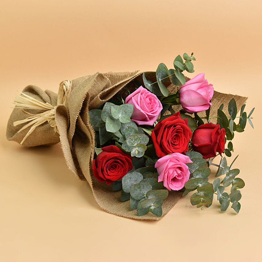 Online 3 Pink 3 Red Roses Bouquet With Cake For Valentines Gift