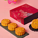 Pure White Lotus Double Yolk Mooncakes And Toy Lantern