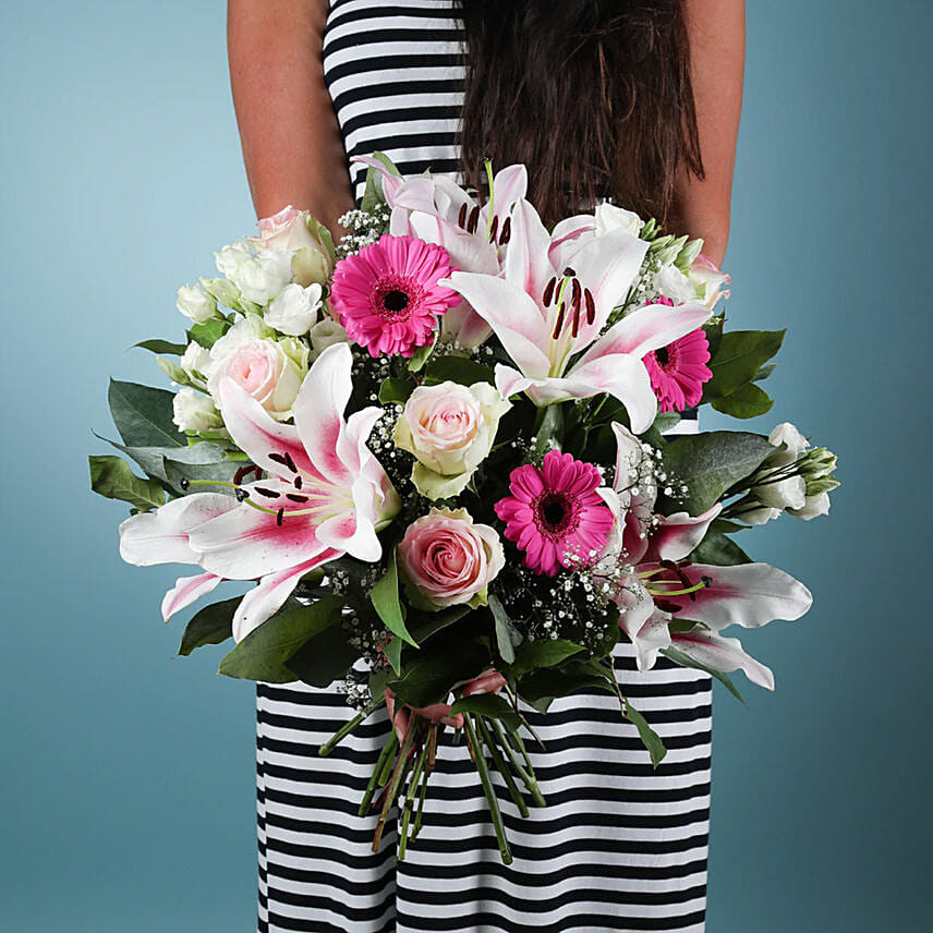 Elegant Mixed Flowers Bunch