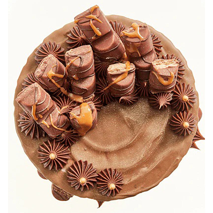 Kinder Bueno Chocolate Drip Cake