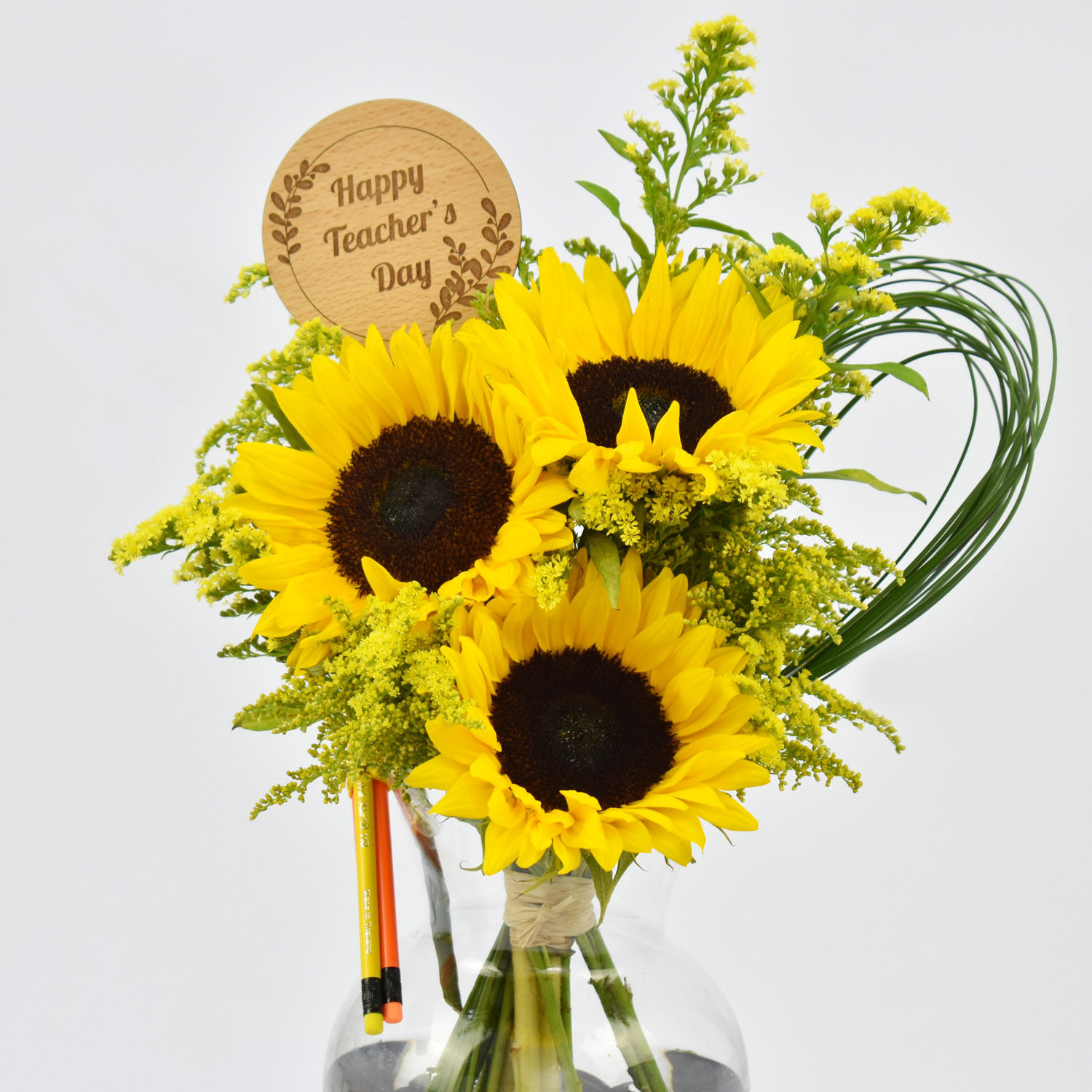 Online Sunshine Flower Arrangement for Teachers Gift Delivery in UAE FNP