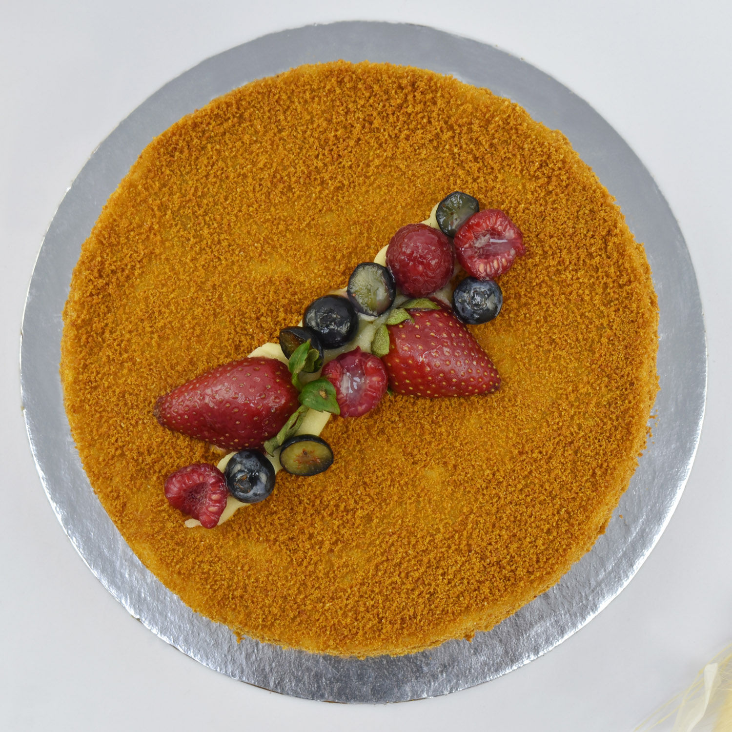 Online Honey Berries Gluten Free Cake Gift Delivery in UAE FNP