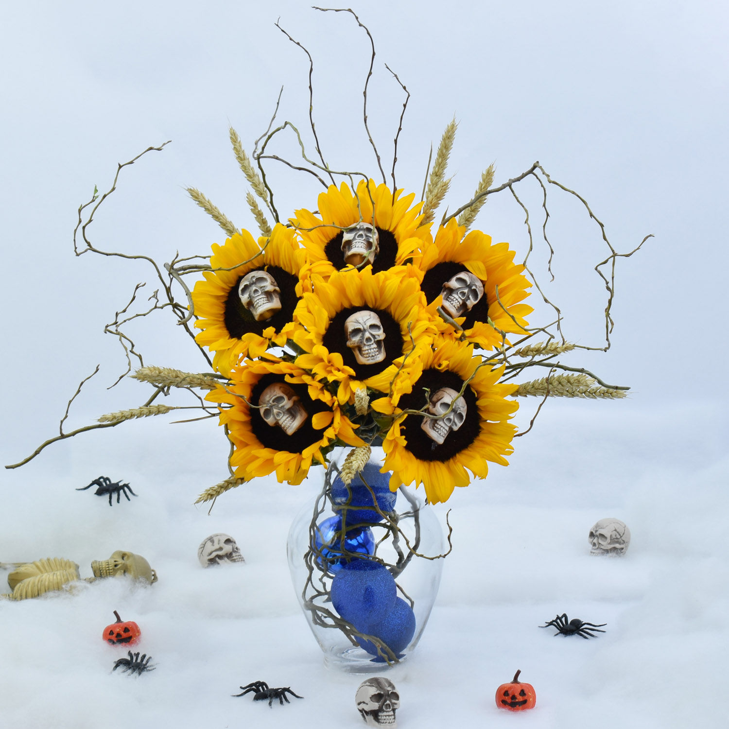 Online Ghost Flower Arrangement Gift Delivery in UAE - FNP