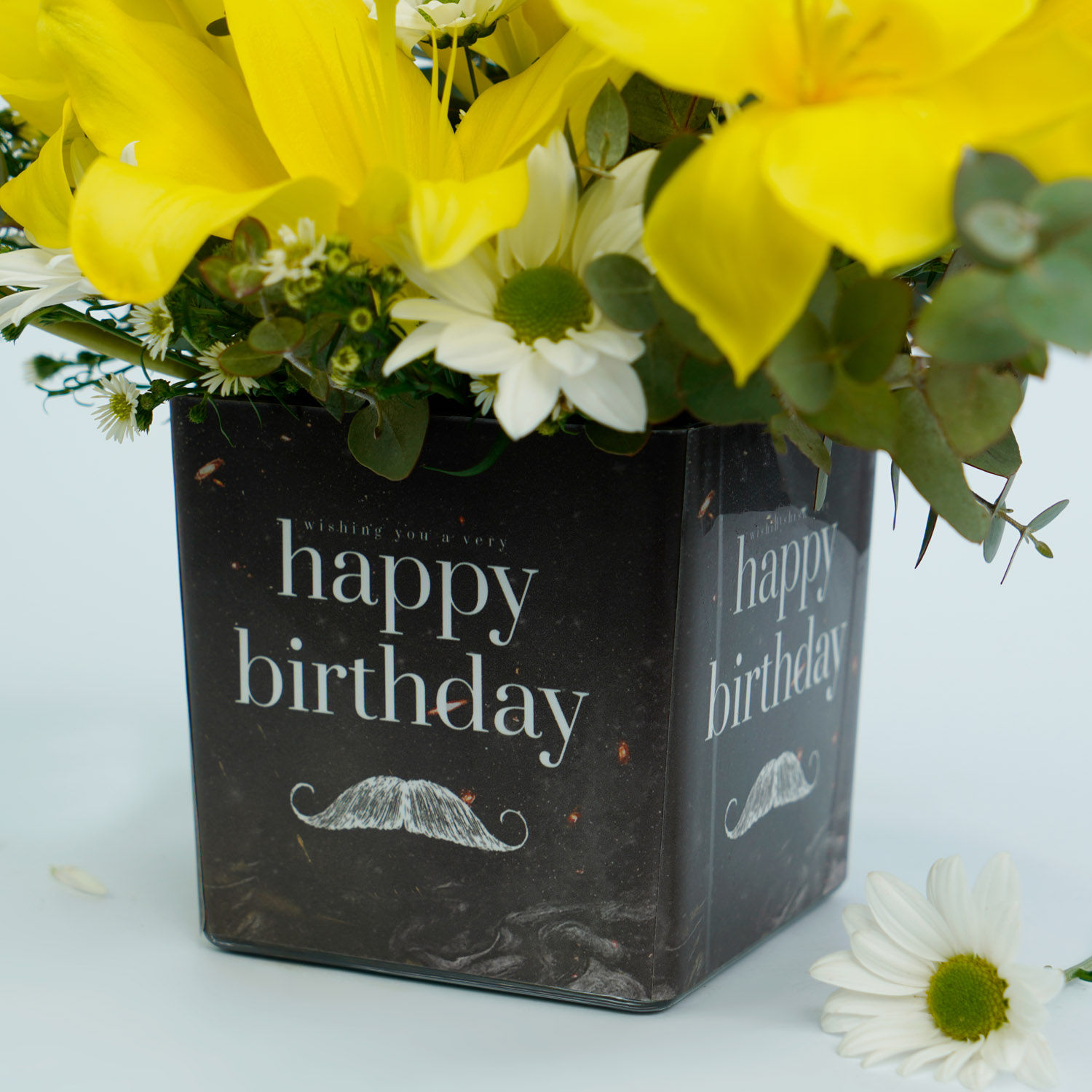 Online Flower Birthday Wishes For Him Gift Delivery in UAE FNP