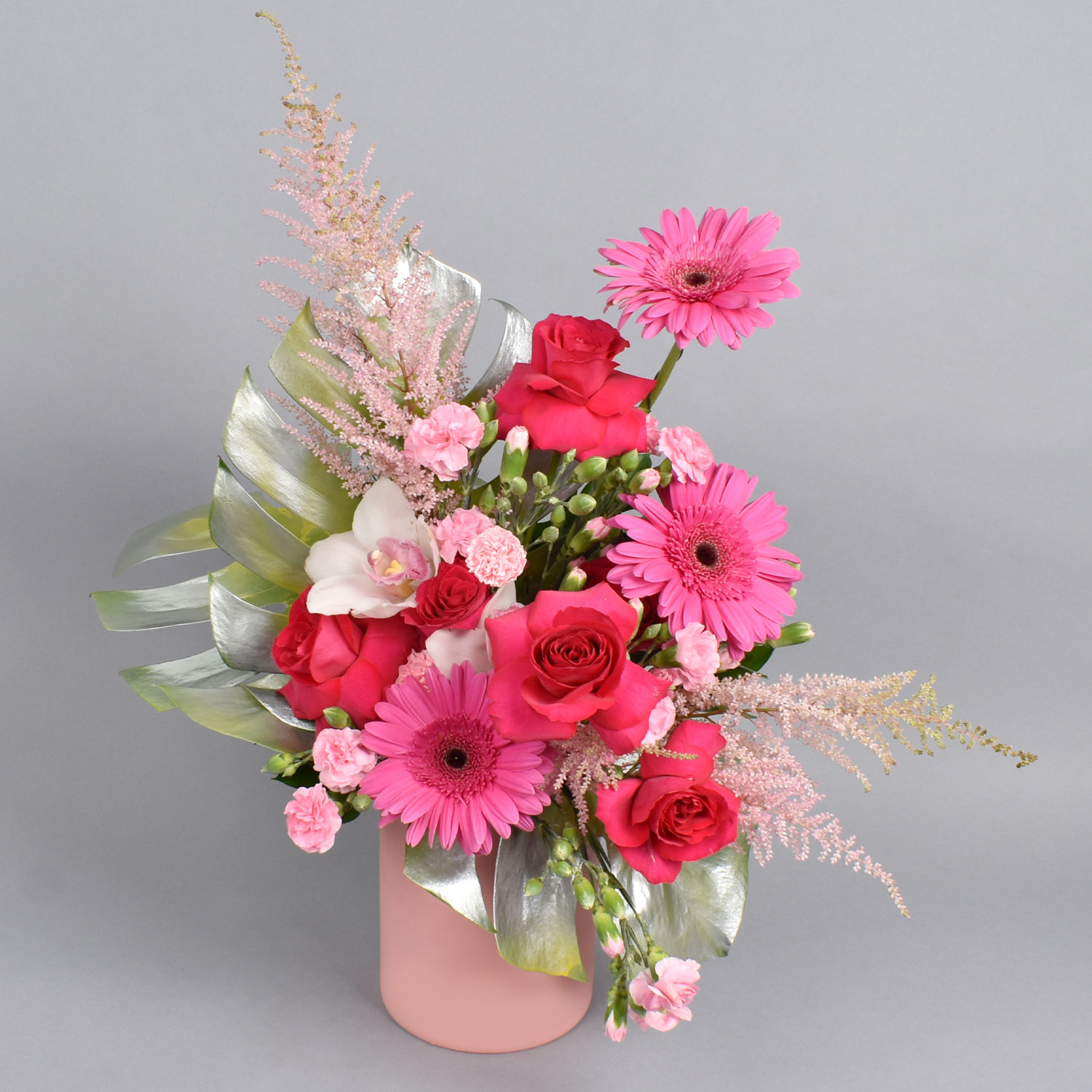 Online Magical Grace Flowers in a vase Gift Delivery in UAE FNP