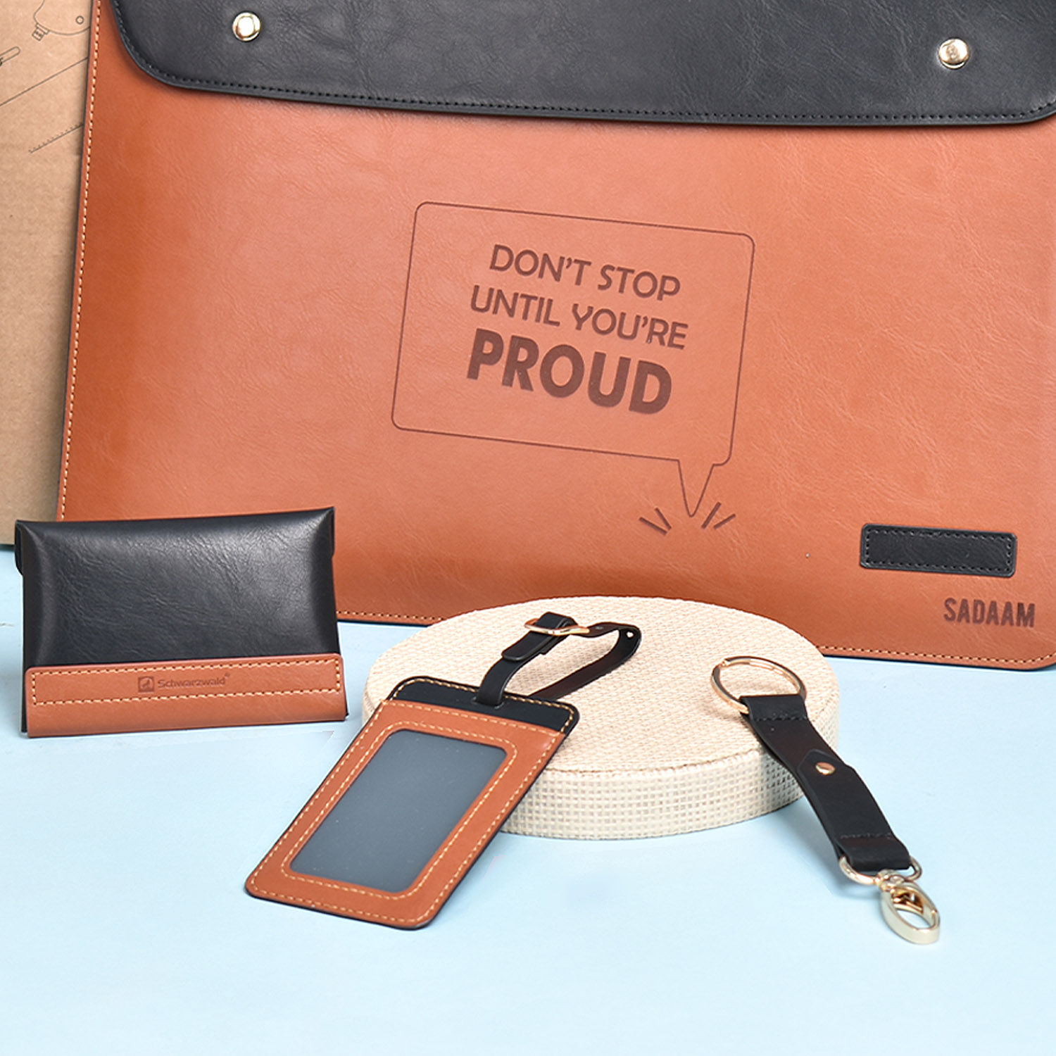 Online Lifestyle Gift Set Gift Delivery in UAE FNP