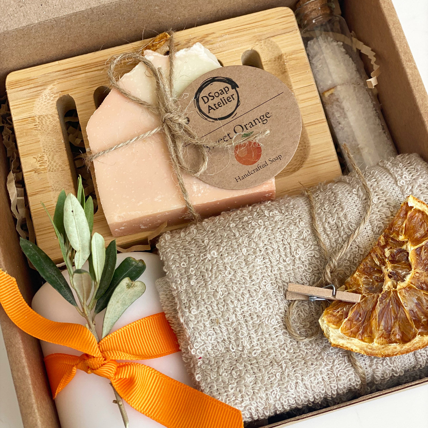 Online The Orange Bath Set Gift Delivery in UAE FNP