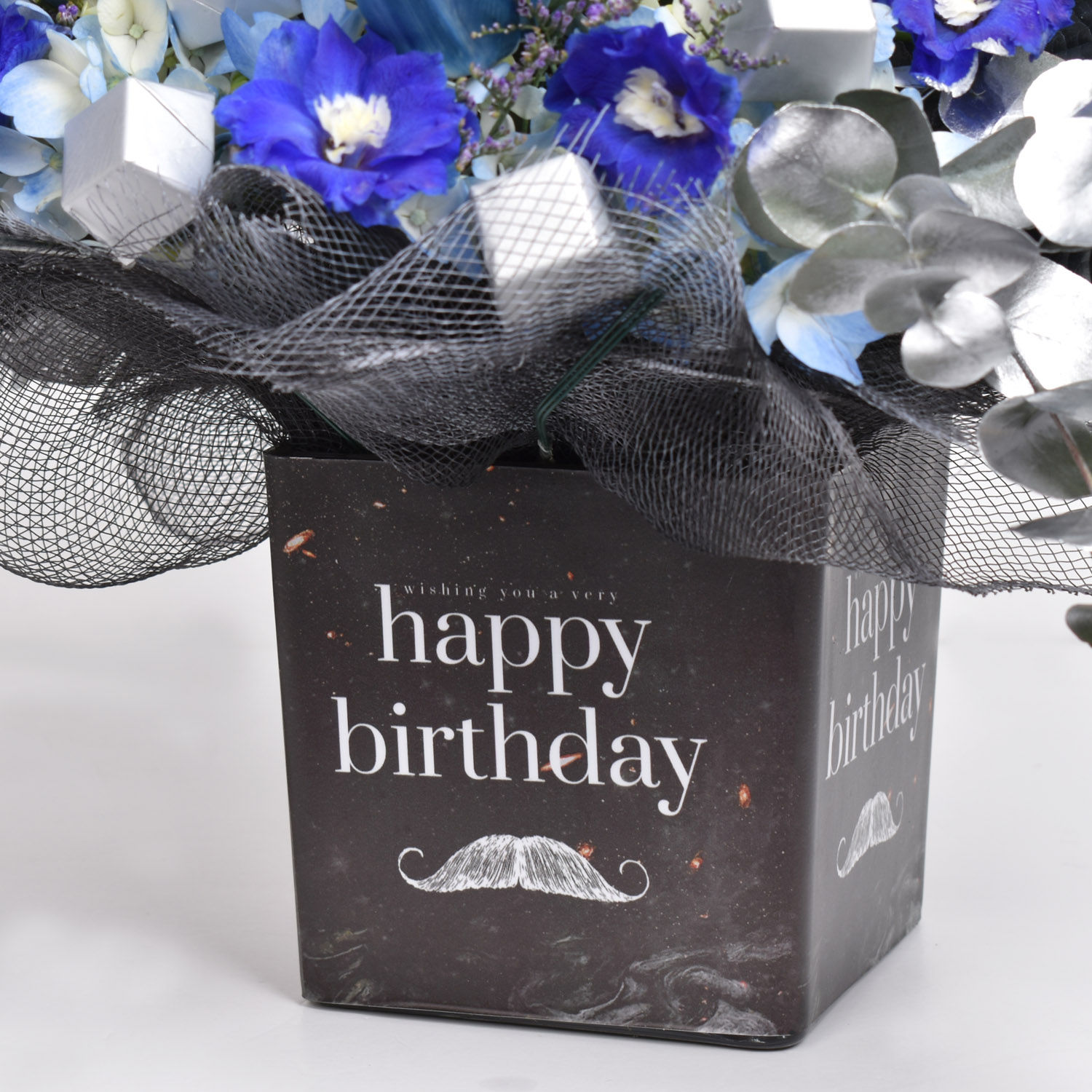Online Birthday Flowers and Chocolates Vase Gift Delivery in UAE FNP