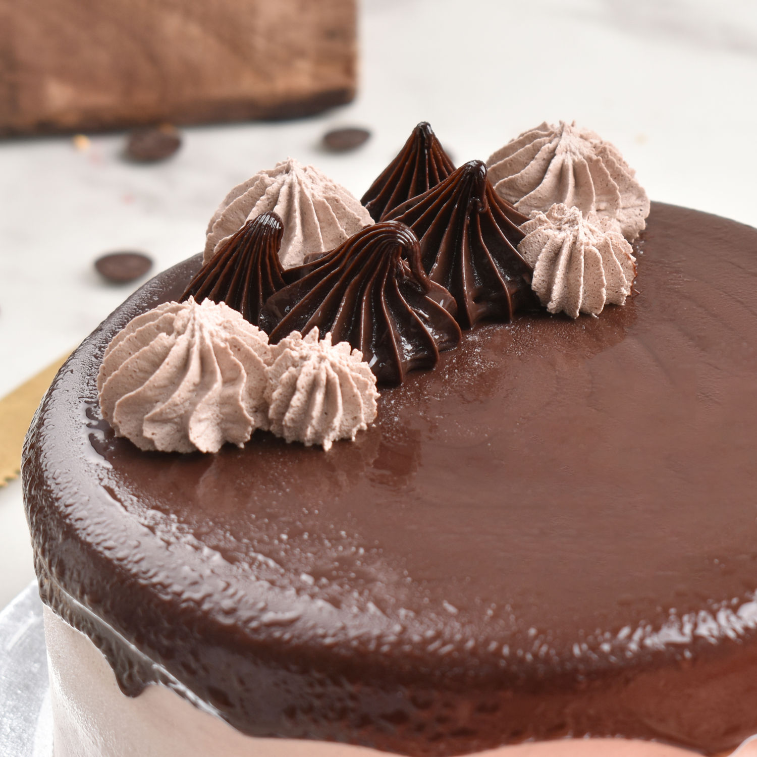 Online Chocolate Classic Ice Cream Cake 6 Portion Gift Delivery in UAE