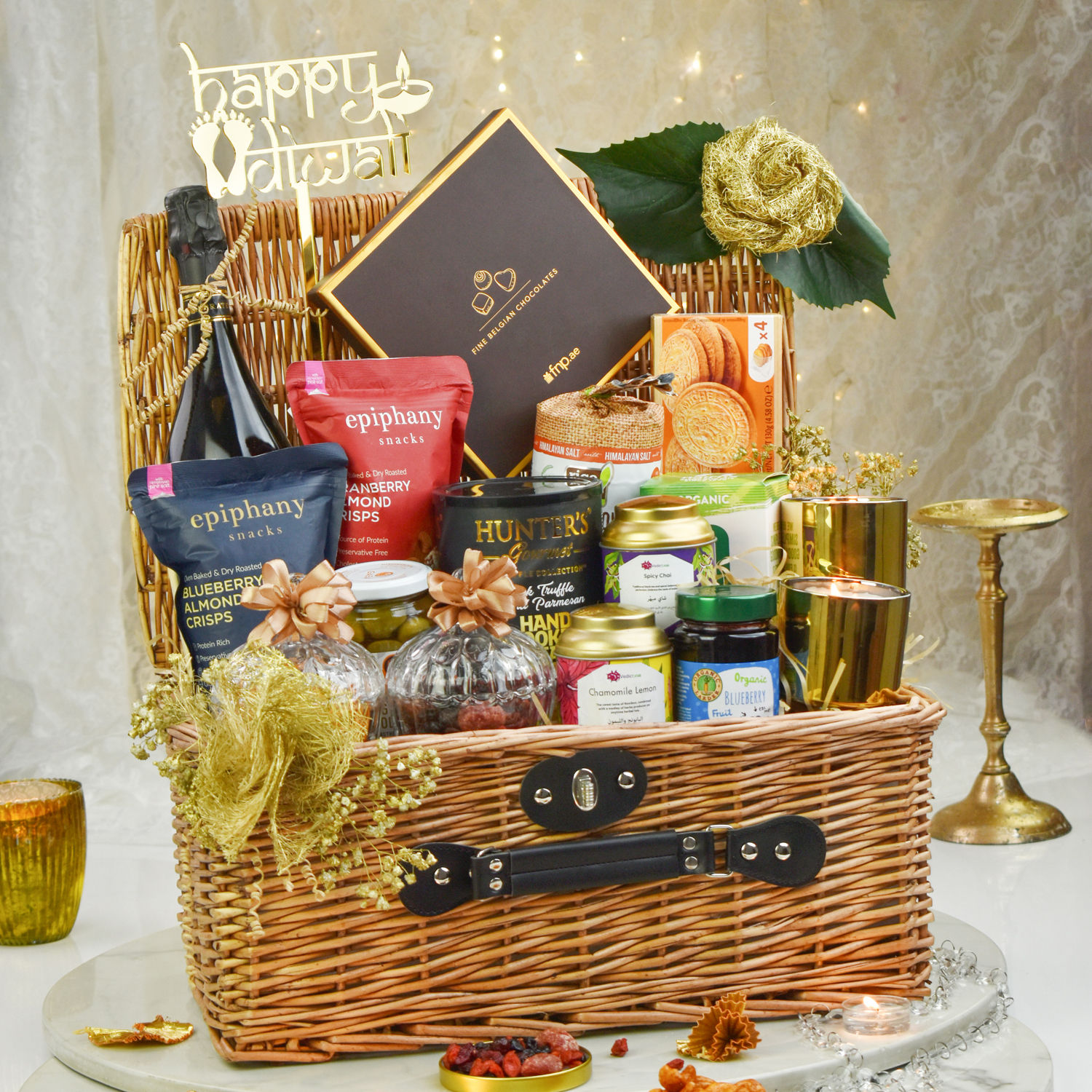 Order Grandeur Diwali Hamper Online | Same-Day Delivery UAE - Fnp.ae