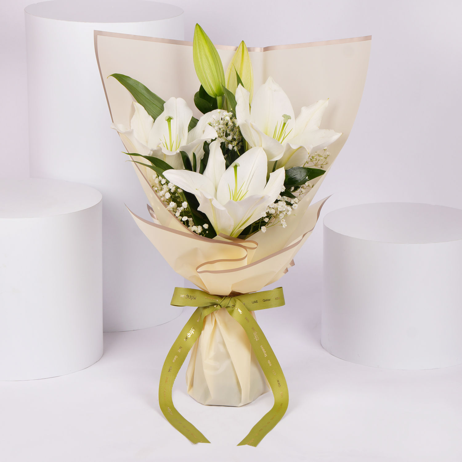 Order White Oriental Lily Online | Same-Day Delivery UAE - Fnp.ae